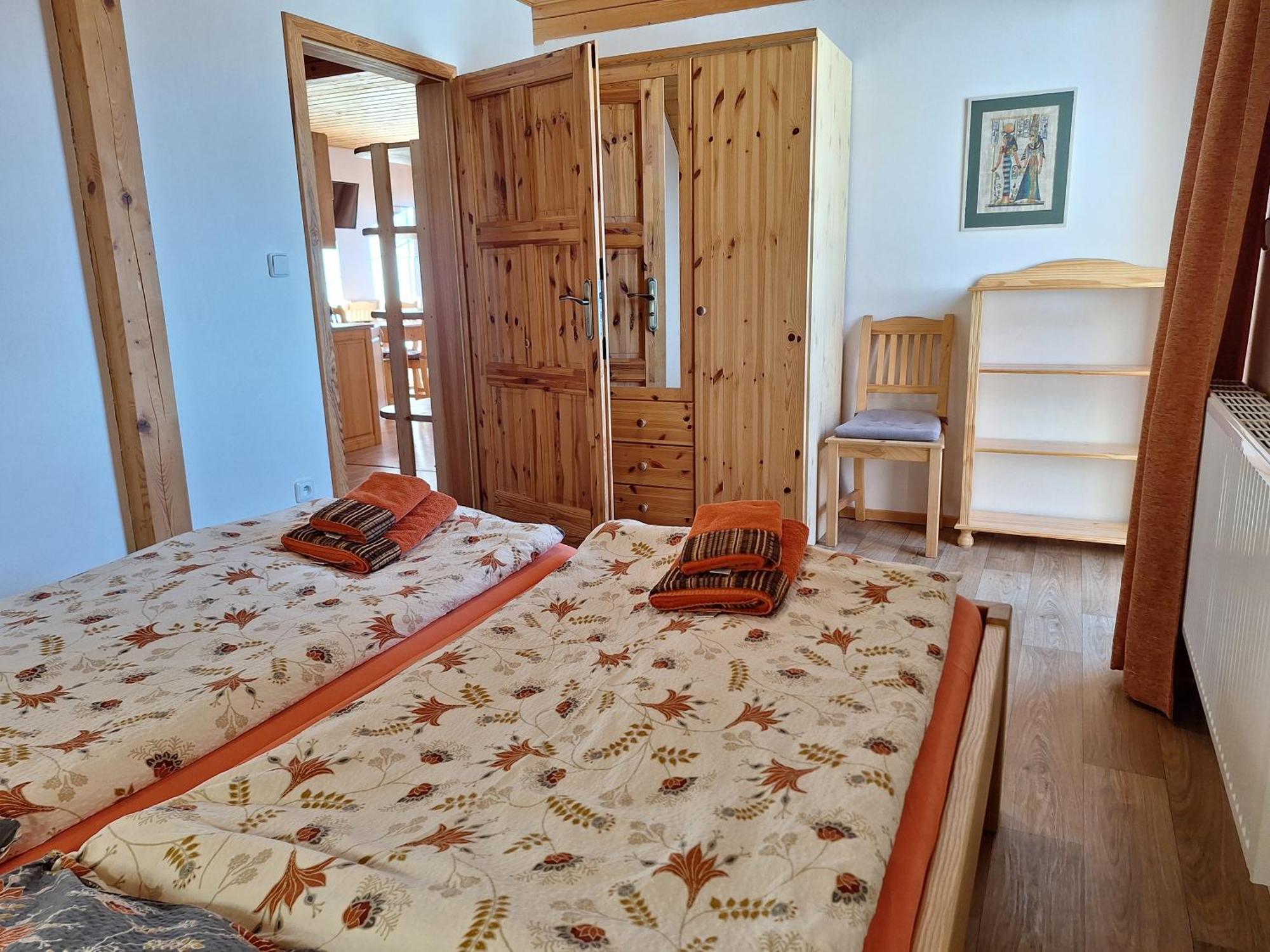 רוקיטניצה נאד איז'רו Apartmany Ester מראה חיצוני תמונה
