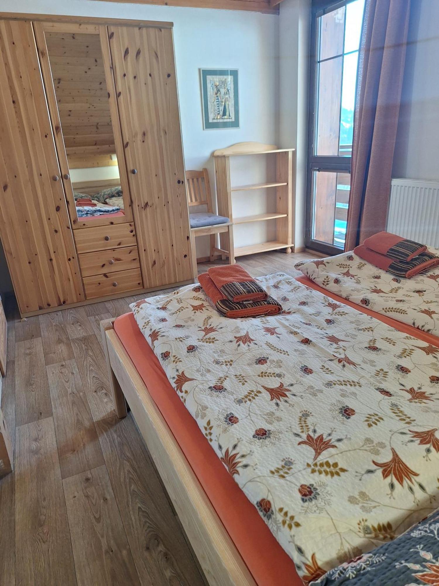 רוקיטניצה נאד איז'רו Apartmany Ester מראה חיצוני תמונה