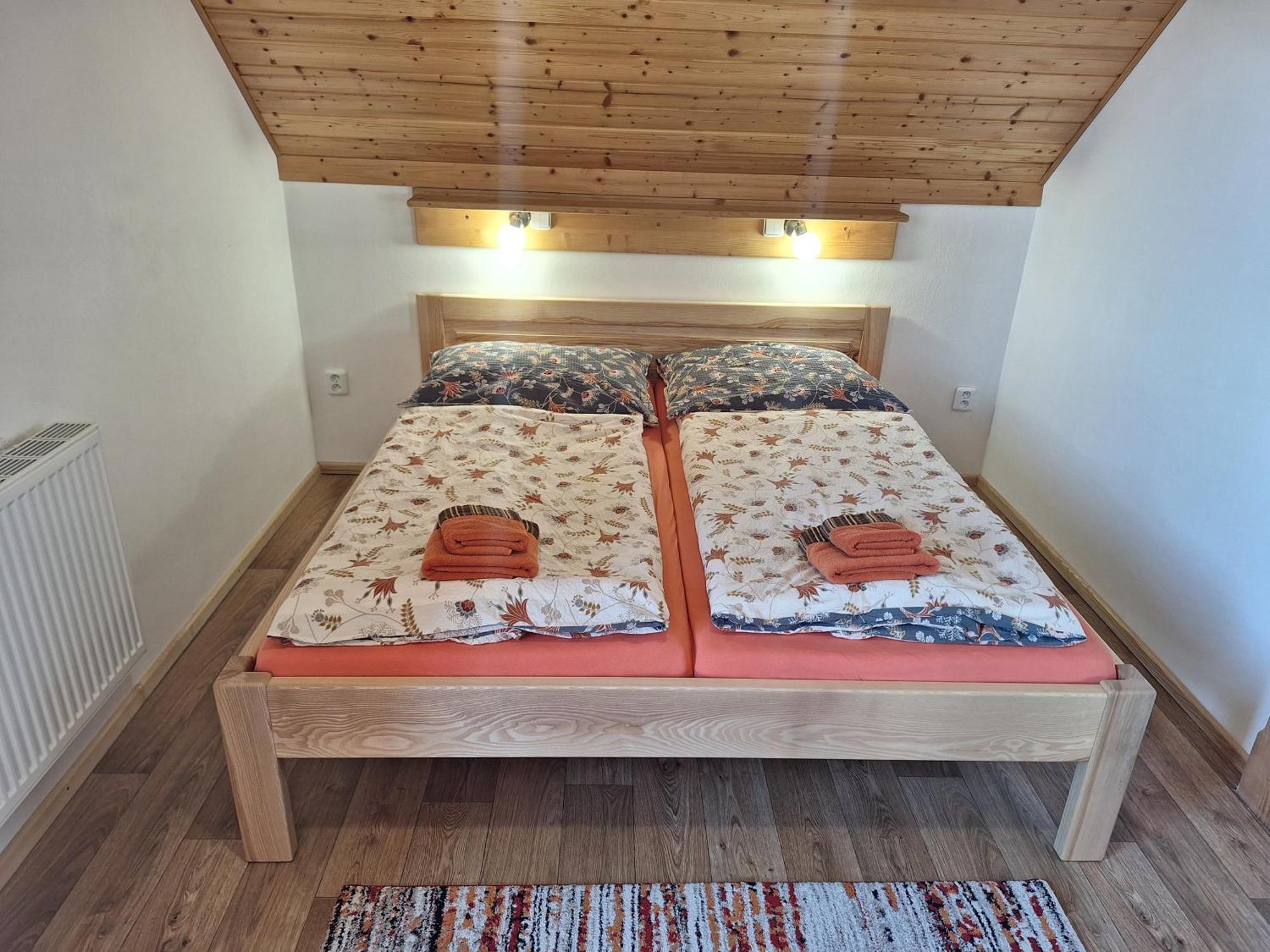 רוקיטניצה נאד איז'רו Apartmany Ester מראה חיצוני תמונה