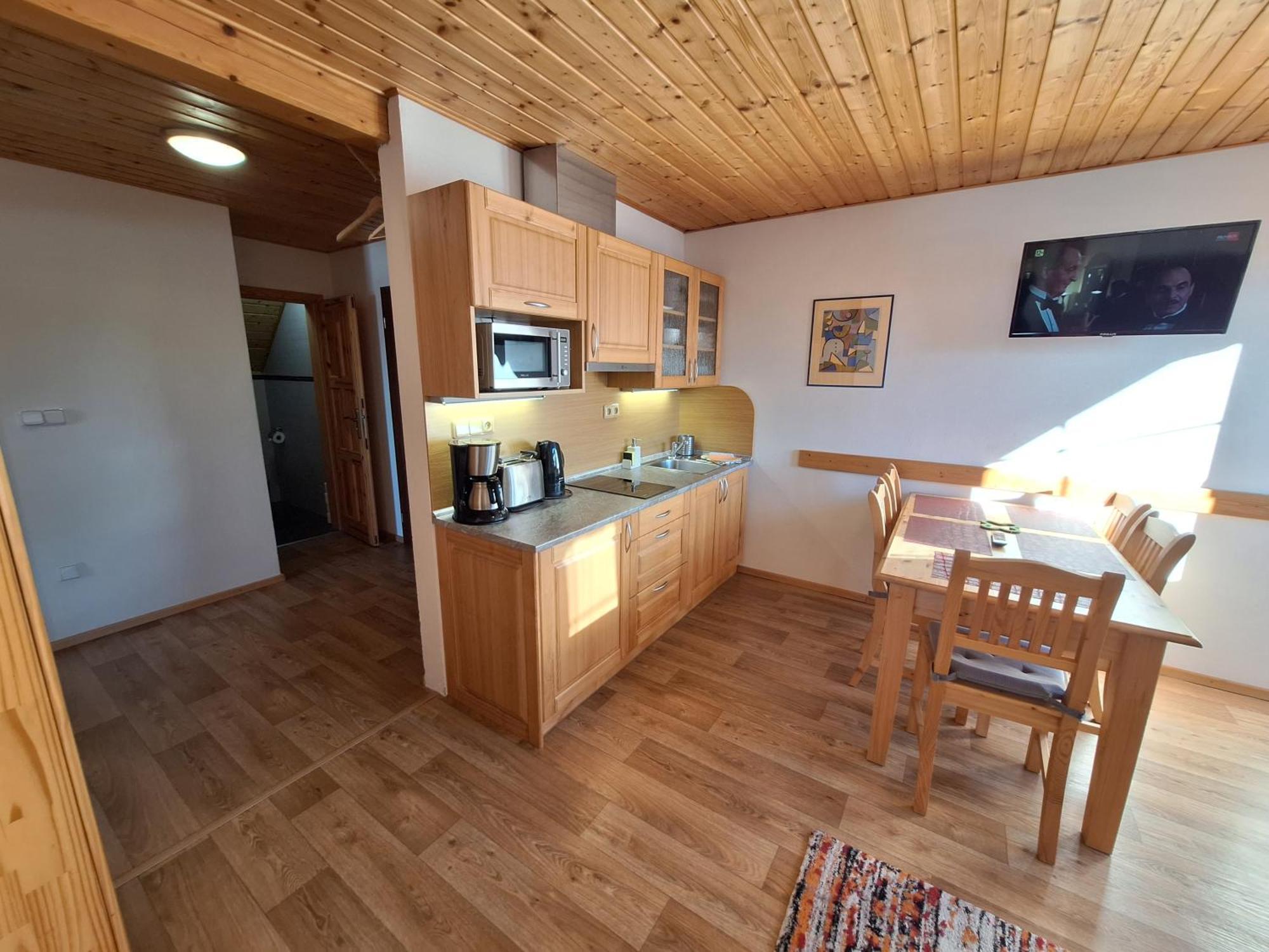 רוקיטניצה נאד איז'רו Apartmany Ester מראה חיצוני תמונה
